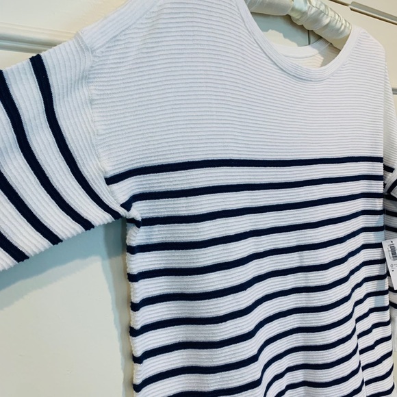 Old Navy Sweaters - 🧤NWT Old Navy Cotton Sweater Size M